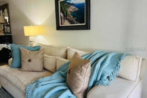 Condo in Sarasota, Florida, 2 bedrooms  № 2201874 - photo 9
