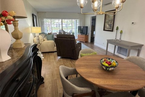 Condo in Sarasota, Florida, 2 bedrooms  № 2201874 - photo 7