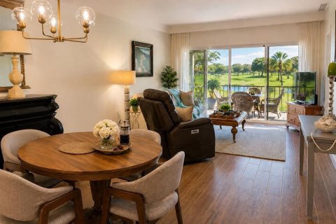 Condo in Sarasota, Florida, 2 bedrooms  № 2201874 - photo 3