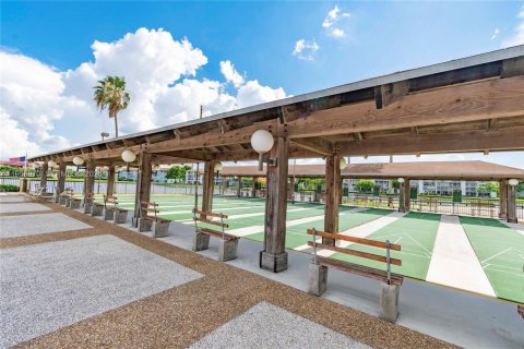 Condo in Pembroke Pines, Florida, 1 bedroom № 2020359 - photo 12