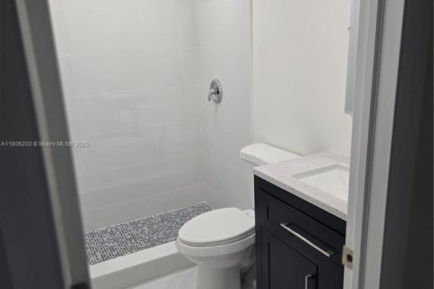 Condo in Miami, Florida, 3 bedrooms  № 1739166 - photo 14