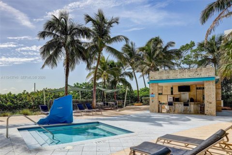 Copropriété à vendre à Miami Beach, Floride: 2 chambres, 96.15 m2 № 2001171 - photo 24