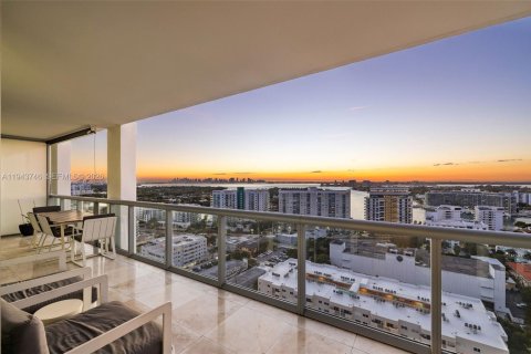 Copropriété à vendre à Miami Beach, Floride: 2 chambres, 96.15 m2 № 2001171 - photo 4