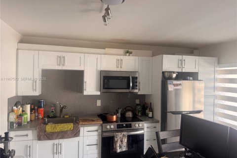 Copropriété à vendre à Hollywood, Floride: 1 chambre, 47.57 m2 № 2029846 - photo 9