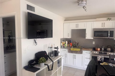 Copropriété à vendre à Hollywood, Floride: 1 chambre, 47.57 m2 № 2029846 - photo 8