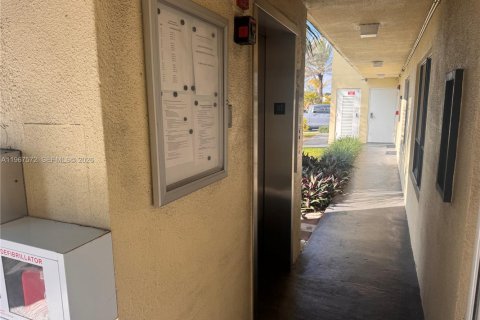 Copropriété à vendre à Hollywood, Floride: 1 chambre, 47.57 m2 № 2029846 - photo 4