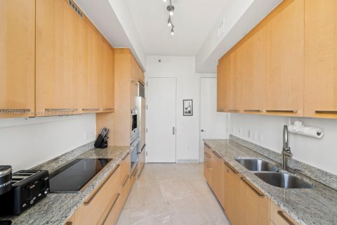 Купить кондоминиум в Санни-Айлс-Бич, Флорида 2 спальни, 133.31м2, № 1727277 - фото 13