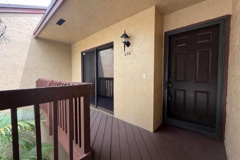 Condo in Royal Palm Beach, Florida, 2 bedrooms  № 2288530