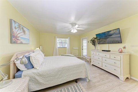 Condo in Bradenton, Florida, 2 bedrooms № 2150802 - photo 23