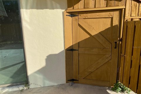 Touwnhouse à louer à Leesburg, Floride: 2 chambres, 119.66 m2 № 2098164 - photo 7