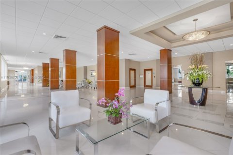 Copropriété à vendre à Fort Lauderdale, Floride: 1 chambre, 78.97 m2 № 1994989 - photo 2