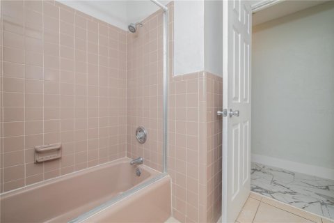 Casa en venta en New Smyrna Beach, Florida, 3 dormitorios, 199 m2 № 1790005 - foto 24