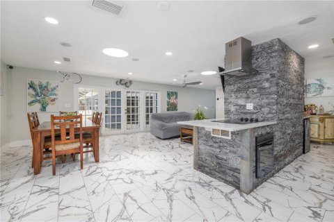 Casa en venta en New Smyrna Beach, Florida, 3 dormitorios, 199 m2 № 1790005 - foto 5