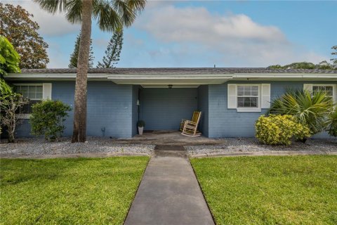 Casa en venta en New Smyrna Beach, Florida, 3 dormitorios, 199 m2 № 1790005 - foto 4