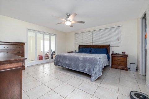 Casa en venta en New Smyrna Beach, Florida, 3 dormitorios, 199 m2 № 1790005 - foto 17