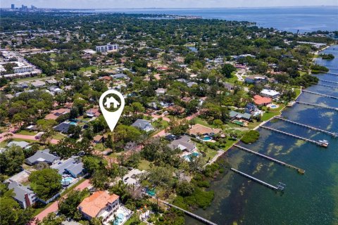 Terreno en venta en Saint Petersburg, Florida № 1856662 - foto 7