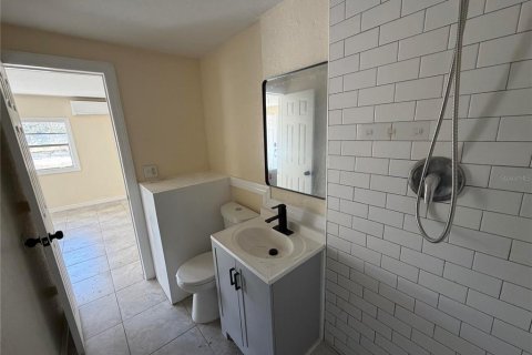 Immobilier commercial à vendre à Lakeland, Floride: 4 chambres, 101.82 m2 № 2403016 - photo 3