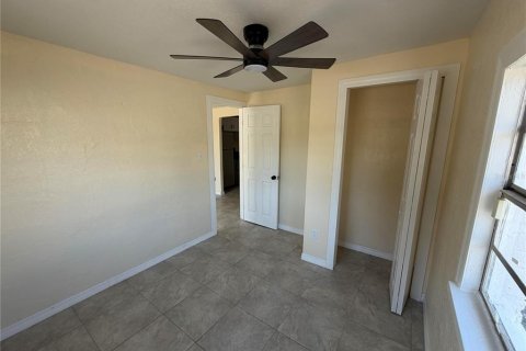 Immobilier commercial à vendre à Lakeland, Floride: 4 chambres, 101.82 m2 № 2403016 - photo 12
