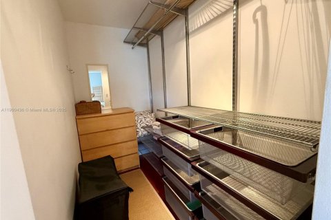 Condominio en alquiler en Miami Beach, Florida, 1 dormitorio, 68.75 m2 № 1953461 - foto 15