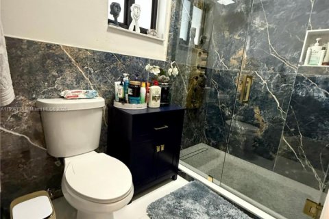 Villa ou maison à vendre à Miami, Floride: 3 chambres, 125.33 m2 № 1954208 - photo 7