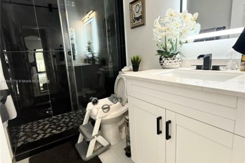 Villa ou maison à vendre à Miami, Floride: 3 chambres, 125.33 m2 № 1954208 - photo 11