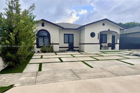 Villa ou maison à vendre à Miami, Floride: 3 chambres, 125.33 m2 № 1954208 - photo 1