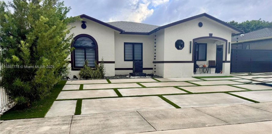 Villa ou maison à Miami, Floride 3 chambres, 125.33 m2 № 1954208