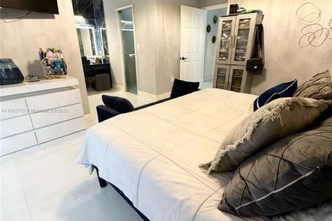 Villa ou maison à vendre à Miami, Floride: 3 chambres, 125.33 m2 № 1954208 - photo 5