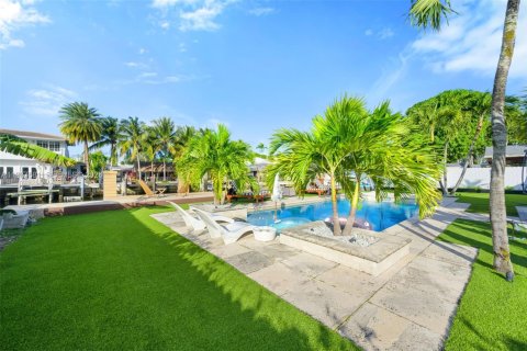 House in North Miami, Florida 3 bedrooms, 144.37 sq.m. № 1995558 - photo 17