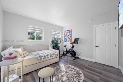 House in North Miami, Florida 3 bedrooms, 144.37 sq.m. № 1995558 - photo 11