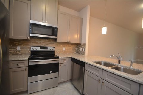 Apartment in Palm Coast, Florida 4 bedrooms, 143.53 sq.m. № 2236732 - photo 8