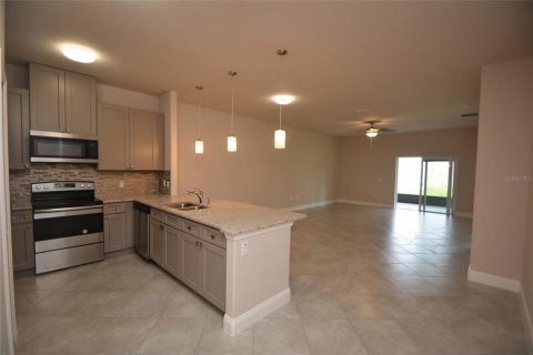 Apartment in Palm Coast, Florida 4 bedrooms, 143.53 sq.m. № 2236732 - photo 3