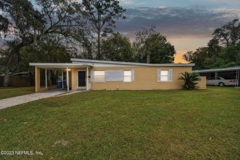 House in Jacksonville, Florida 3 bedrooms, 124.86 sq.m. № 835697 - photo 1