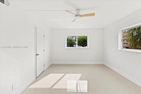 Copropriété à vendre à Hallandale Beach, Floride: 2 chambres, 101.45 m2 № 2087566 - photo 10