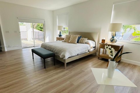 Casa en venta en Weston, Florida, 4 dormitorios, 345.13 m2 № 2031367 - foto 13