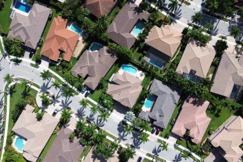 Casa en venta en Weston, Florida, 4 dormitorios, 345.13 m2 № 2031367 - foto 19