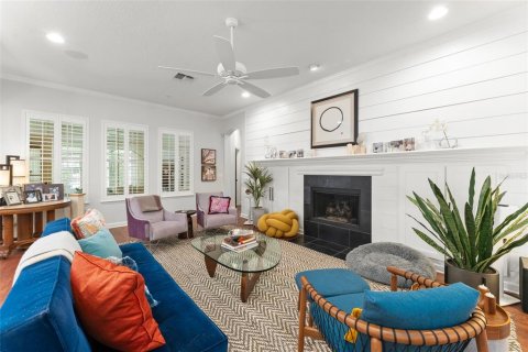 Casa en venta en Orlando, Florida, 4 dormitorios, 356.47 m2 № 1680661 - foto 13
