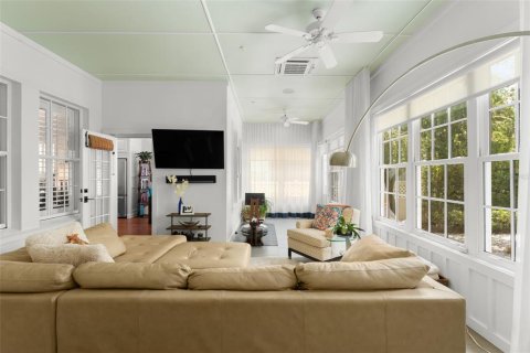 Casa en venta en Orlando, Florida, 4 dormitorios, 356.47 m2 № 1680661 - foto 21