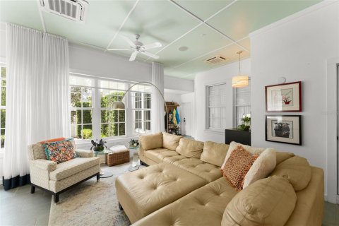 Casa en venta en Orlando, Florida, 4 dormitorios, 356.47 m2 № 1680661 - foto 17
