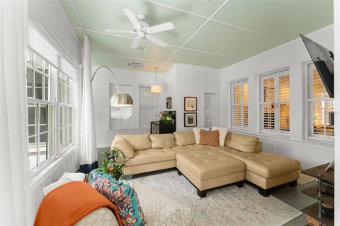 Casa en venta en Orlando, Florida, 4 dormitorios, 356.47 m2 № 1680661 - foto 18