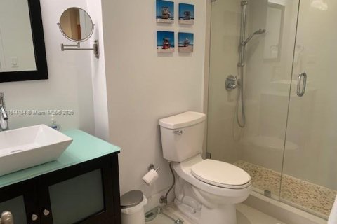 Condo in Miami Beach, Florida  № 2013280 - photo 10