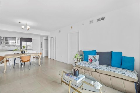 Condominio en venta en Miami, Florida, 2 dormitorios, 106.65 m2 № 1953487 - foto 24