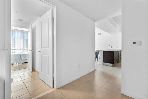 Condominio en venta en Miami, Florida, 2 dormitorios, 106.65 m2 № 1953487 - foto 19