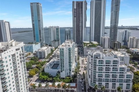 Condominio en venta en Miami, Florida, 2 dormitorios, 106.65 m2 № 1953487 - foto 1
