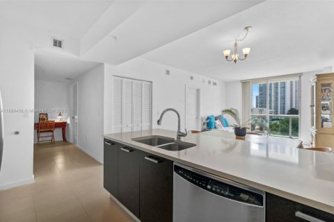 Condominio en venta en Miami, Florida, 2 dormitorios, 106.65 m2 № 1953487 - foto 7