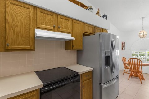 Casa en venta en Brandon, Florida, 3 dormitorios, 126.44 m2 № 2133059 - foto 2