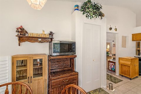 Casa en venta en Brandon, Florida, 3 dormitorios, 126.44 m2 № 2133059 - foto 3
