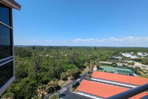 Copropriété à louer à Hutchinson Island South, Floride: 2 chambres, 129.6 m2 № 1224687 - photo 1