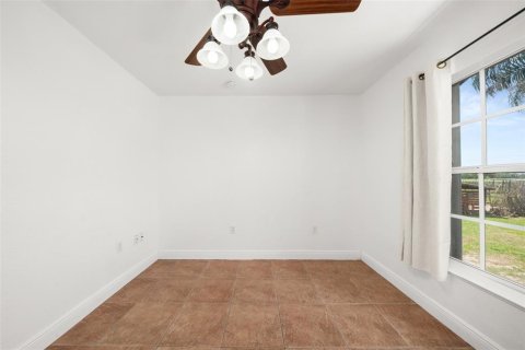 House in Venus, Florida 5 bedrooms, 188.41 sq.m. № 2208423 - photo 11
