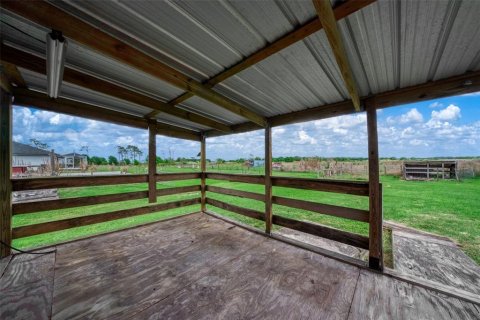 House in Venus, Florida 5 bedrooms, 188.41 sq.m. № 2208423 - photo 30
